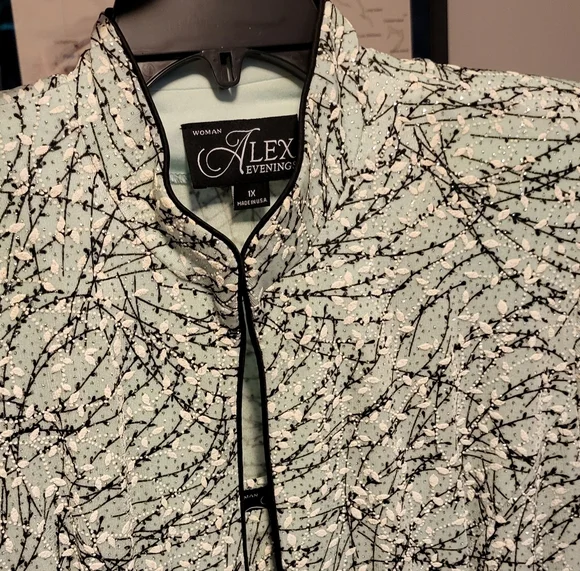 Blazer And Top, Elegant Set! - Picture 6 of 11